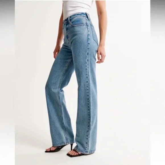 Abercrombie & Fitch The 90s Relaxed Jean High rise jeans Medium Wash 31 - Picture 2 of 9